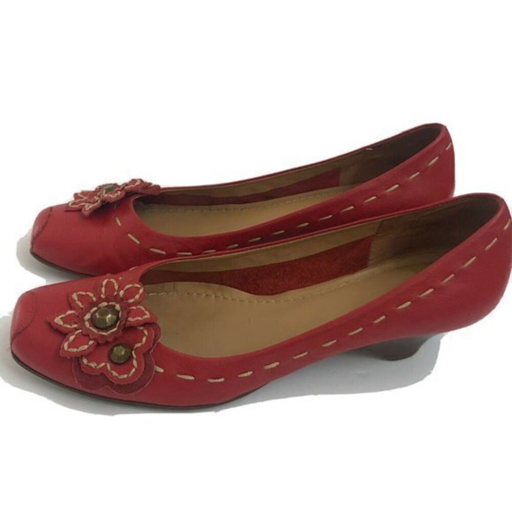 Nicole Women’s shoes Size 8 Red Leather Slip one